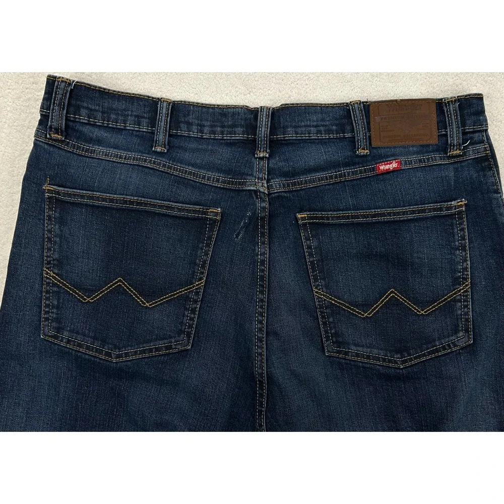 Wrangler Jeans Men 36x34(32) Blue Denim Whisker Straight Fit Cowboy Western READ